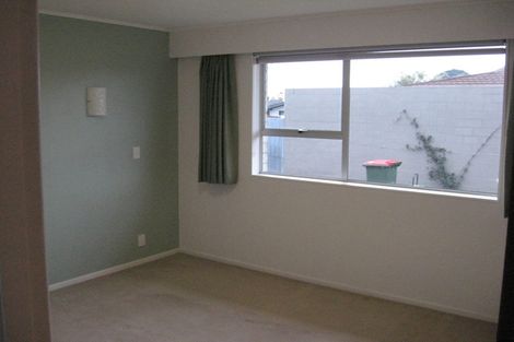 Photo of property in 26 Manu Crescent, Upper Vogeltown, New Plymouth, 4310