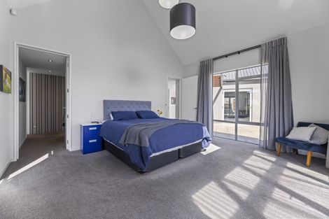 Photo of property in 66 Wingatui Road, Mosgiel, 9024