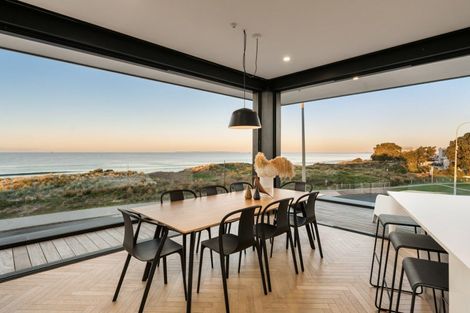 Photo of property in 212 Marine Parade, Mount Maunganui, 3116