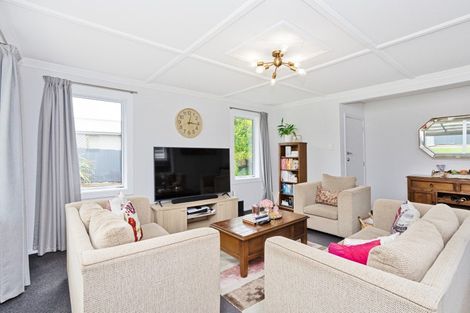 Photo of property in 12 Holloway Street, Waikiwi, Invercargill, 9810