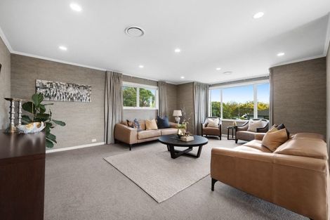 Photo of property in 1/25 Seymour Road, Mellons Bay, Auckland, 2014