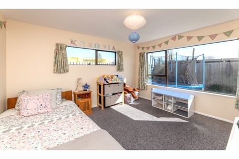 Photo of property in 166a Breezes Road, Aranui, Christchurch, 8061