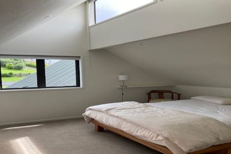 Photo of property in 9 Maori Hut Road, Red Beach, 0932