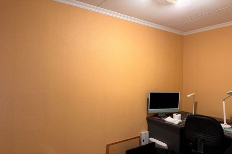 Photo of property in 18 Park Road, West End, Palmerston North, 4412