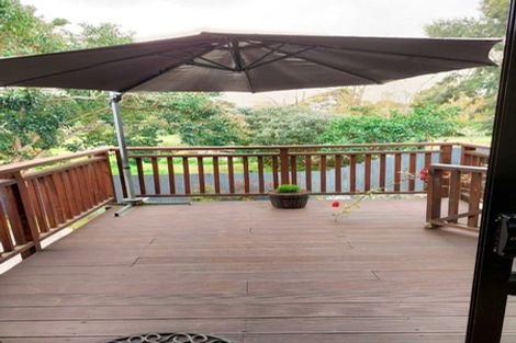 Photo of property in 2/123 Millbrook Road, Sunnyvale, Auckland, 0612