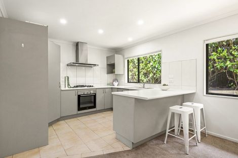 Photo of property in 44 Killybegs Drive, Pinehill, Auckland, 0632