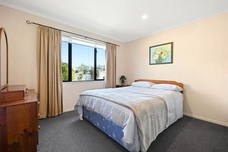 Photo of property in 16 Cate Road, Rototuna, Hamilton, 3210
