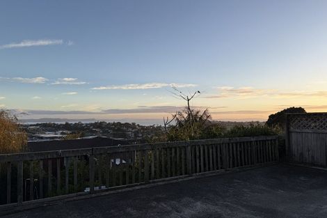 Photo of property in 85 Wade River Road, Stanmore Bay, Whangaparaoa, 0932
