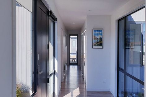 Photo of property in 6 Clutha Place, Wanaka, 9305