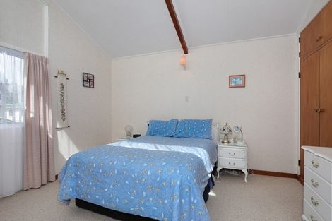 Photo of property in 10 Lambert Street, Marton, 4710