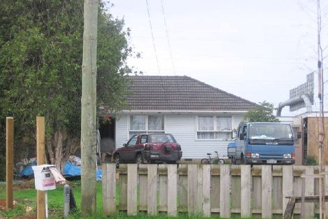 Photo of property in 13 Bernard Street, Papatoetoe, Auckland, 2025