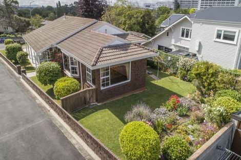 Photo of property in 122 Pembroke Street, Hamilton Lake, Hamilton, 3204