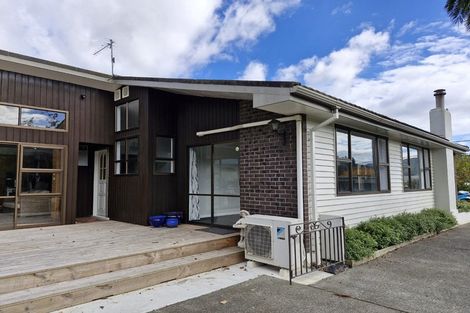 Photo of property in 26 Hawthorn Crescent, Stokes Valley, Lower Hutt, 5019