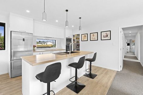 Photo of property in 369 Carrington Street, Upper Vogeltown, New Plymouth, 4310