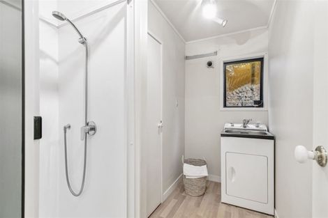 Photo of property in 52b Aroha Avenue, Sandringham, Auckland, 1025