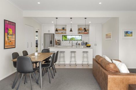 Photo of property in 33 Omahina Street, Raglan, 3225