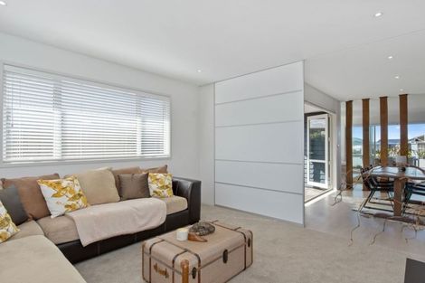 Photo of property in 30 Cassinia Close, Papamoa Beach, Papamoa, 3118