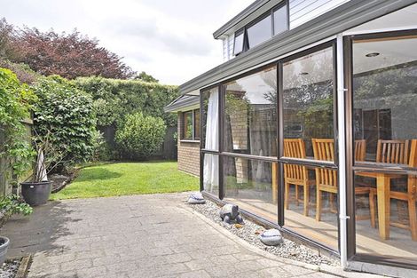 Photo of property in 1 Wincanton Place, Awapuni, Palmerston North, 4412