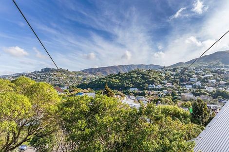 Photo of property in 15 Crofton Road, Ngaio, Wellington, 6035