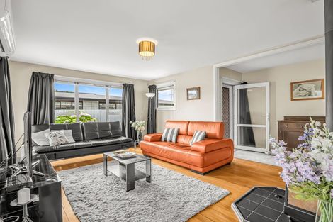 Photo of property in 239 Burwood Road, Burwood, Christchurch, 8083