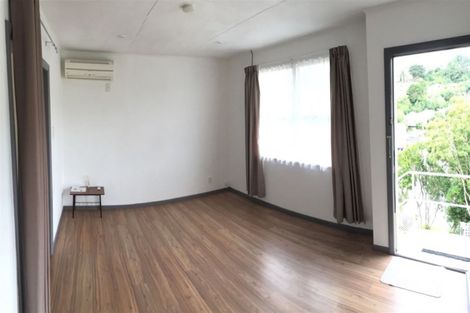 Photo of property in 113a Newlands Road, Newlands, Wellington, 6037