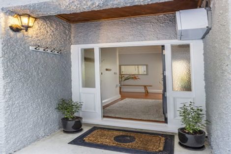 Photo of property in 19 Thorby Street, Northland, Wellington, 6012