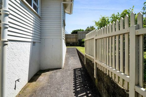 Photo of property in 8 Lydford Place, Spotswood, New Plymouth, 4310