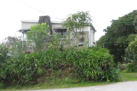 Photo of property in 5 Wairau Road, Oakura, 4314