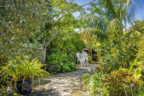 Photo of property in 29 San Bernadino Drive, Henderson, Auckland, 0612