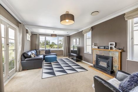 Photo of property in 32 Links Road, New Lynn, Auckland, 0600