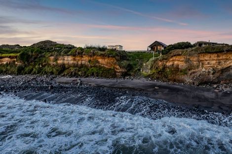 Photo of property in 288 Tai Road, Opunake, 4681