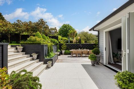 Photo of property in 23 Silverstream Road, Crofton Downs, Wellington, 6035