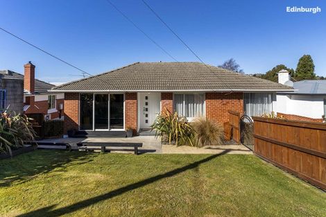 Photo of property in 7 Ettrick Street, Glenross, Dunedin, 9011
