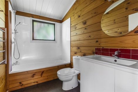 Photo of property in 25 John Gill Road, Shelly Park, Auckland, 2014