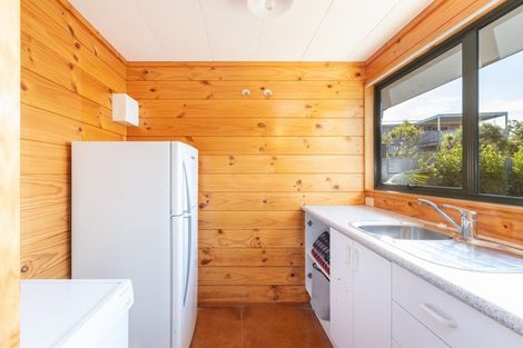 Photo of property in 15 Kitty Frazer Lane, Omaha, 0986