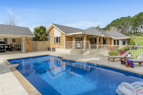 Photo of property in 1170 East Coast Road, Redvale, Albany, 0794