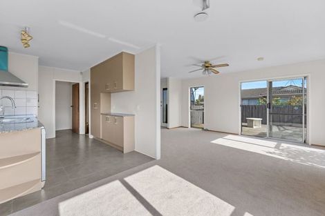 Photo of property in 19 Casuarina Road, Half Moon Bay, Auckland, 2012