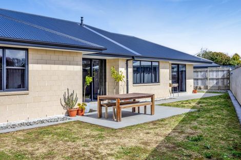 Photo of property in 48b Celia Street, Stratford, 4332