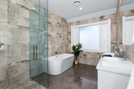 Photo of property in 23 Te Roera Drive, Taradale, Napier, 4112