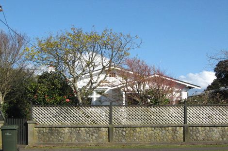 Photo of property in 17 Glen Almond Street, New Plymouth, 4310