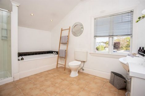 Photo of property in 23 Straven Road, Riccarton, Christchurch, 8011