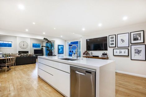 Photo of property in 18 Colin Grove, Hutt Central, Lower Hutt, 5010