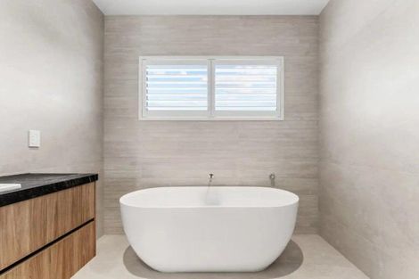 Photo of property in 261 Point Wells Road, Point Wells, 0986