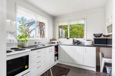 Photo of property in 1/3141 Great North Road, New Lynn, Auckland, 0600