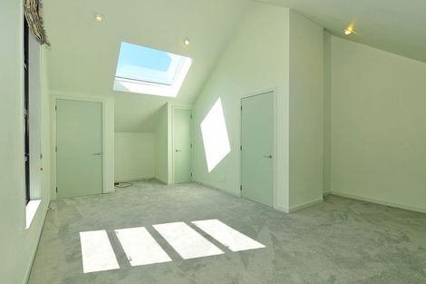 Photo of property in 5e Raroa Road, Kelburn, Wellington, 6012