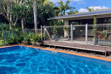 Photo of property in 1/37 Wolsley Avenue, Milford, Auckland, 0620