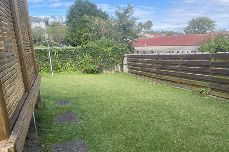 Photo of property in 1/11 Tainui Street, Torbay, Auckland, 0630