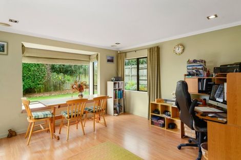 Photo of property in 8 Thelma Place, Lynmore, Rotorua, 3010