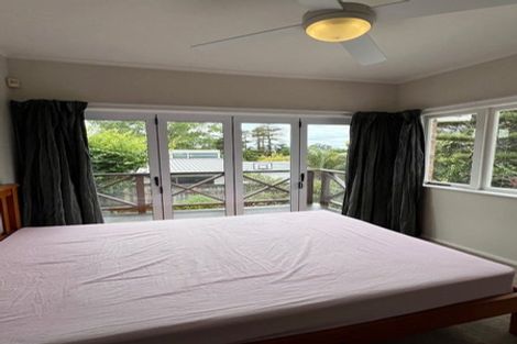 Photo of property in 68 Beach Road, Mellons Bay, Auckland, 2014