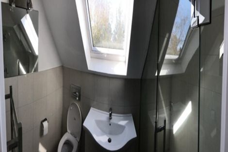 Photo of property in 6a Vincent Road, Northcote Point, Auckland, 0627